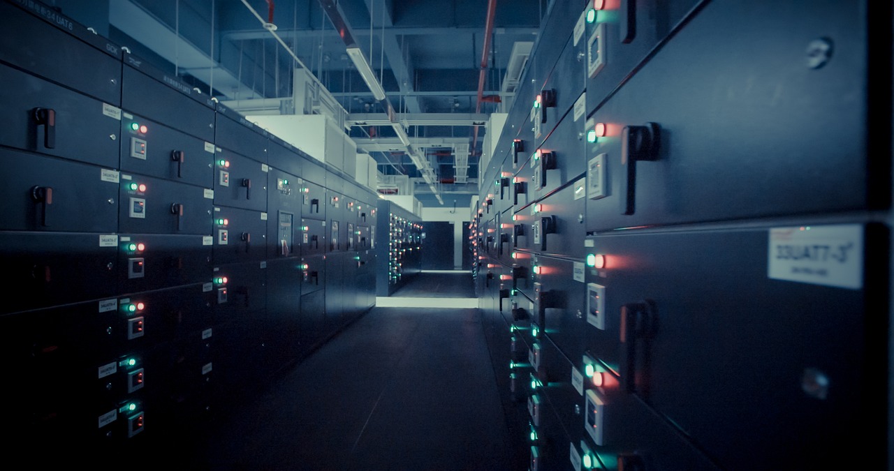 Datacenter, cloud, data